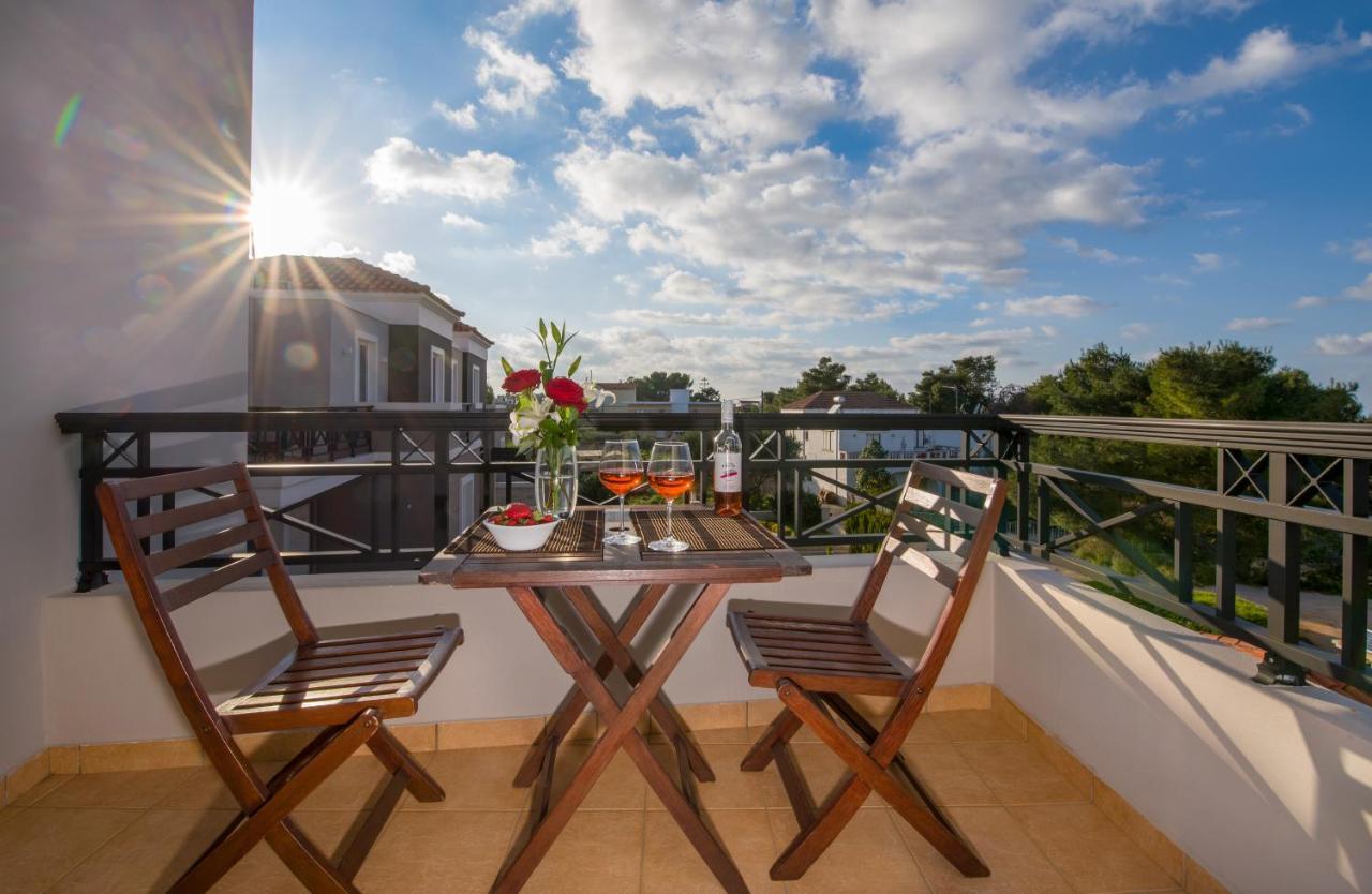 Artdeco Luxury Suites Korakiaí المظهر الخارجي الصورة